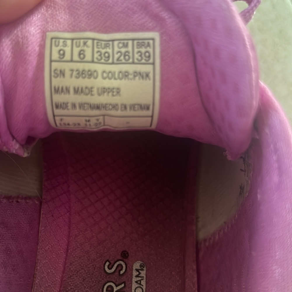 Skechers pink tenis shoes size 9 - Picture 4 of 4